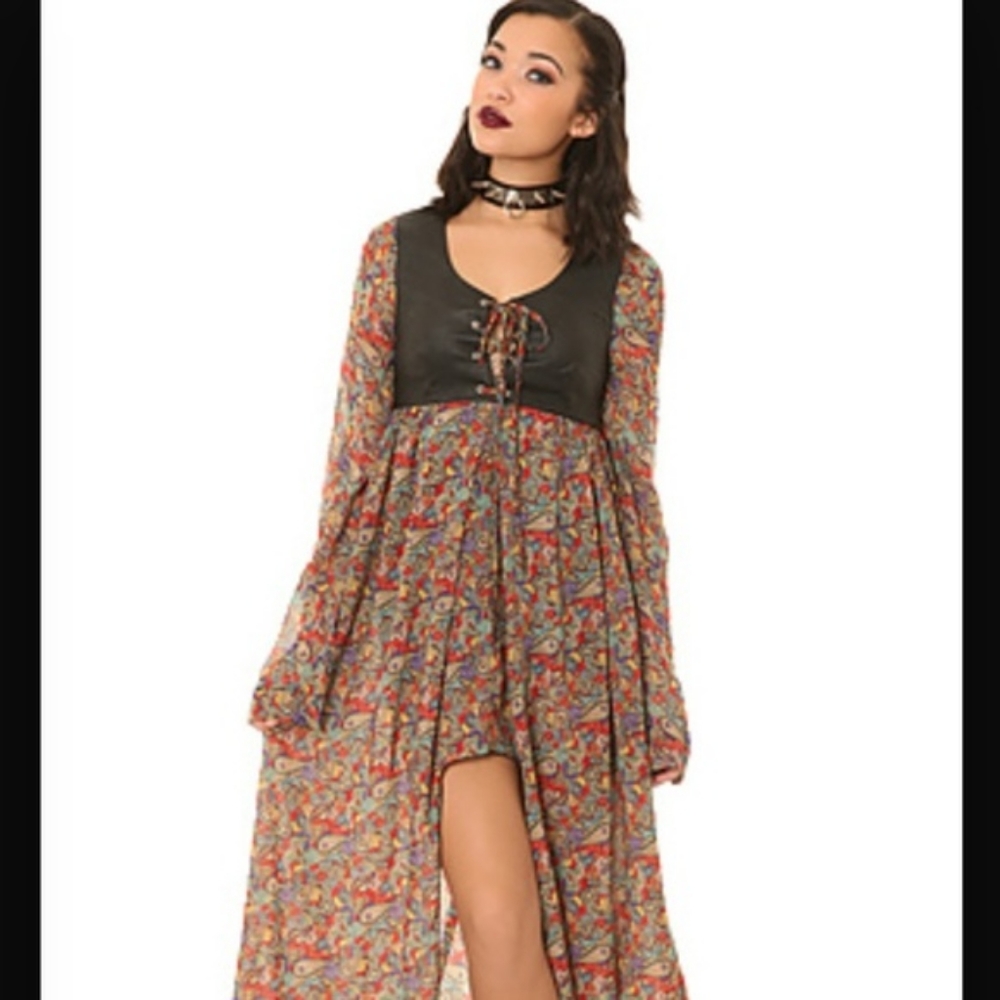 UNIF Jagger Dress 🖤 - Picture 3 of 3